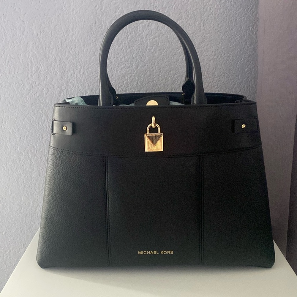 🌟SOLD🌟 Michael Kors Gramercy Leather Bag